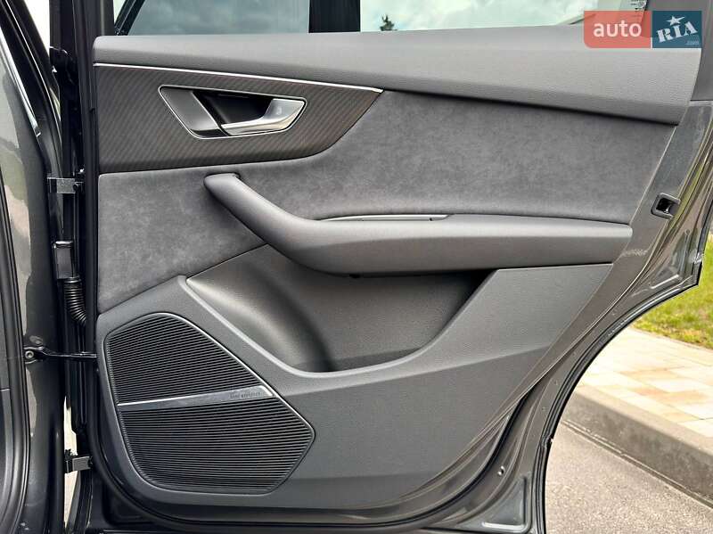 Позашляховик / Кросовер Audi Q7 2025 в Києві