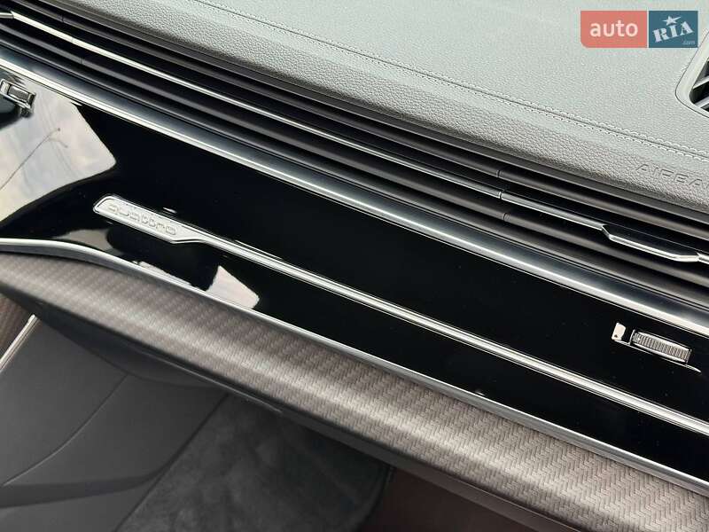 Позашляховик / Кросовер Audi Q7 2025 в Києві