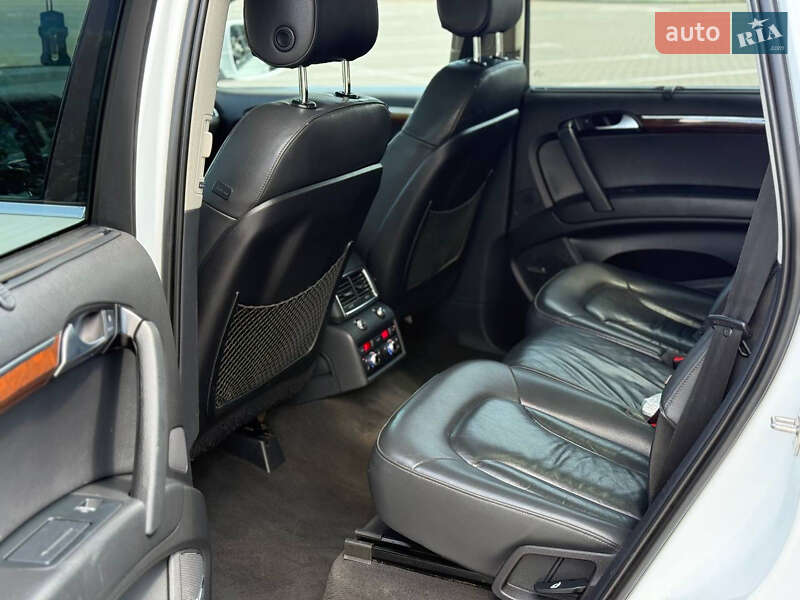 Позашляховик / Кросовер Audi Q7 2011 в Коломиї