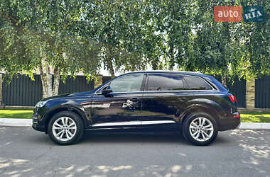 Внедорожник / Кроссовер Audi Q7 2018 в 