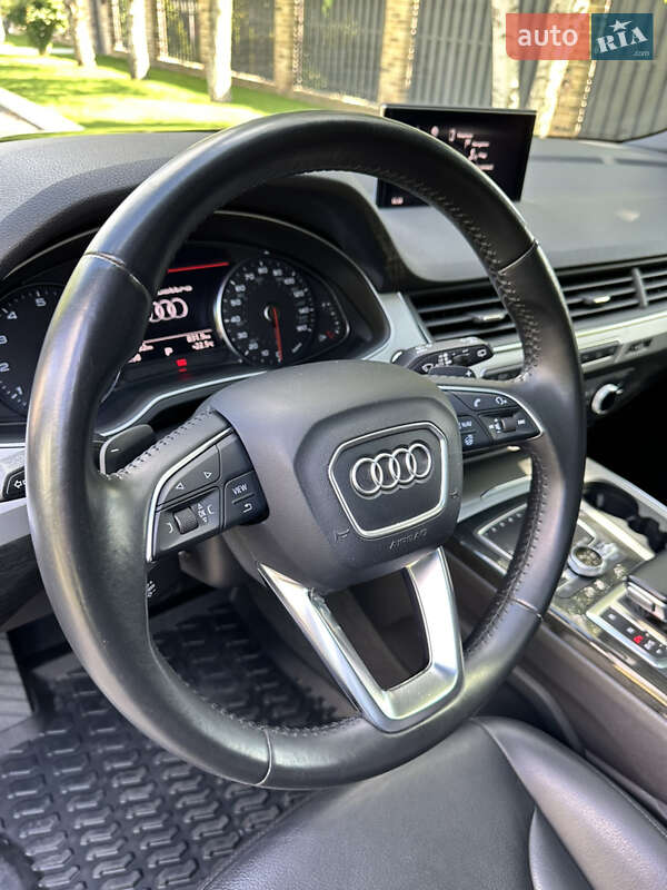 Позашляховик / Кросовер Audi Q7 2018 в Києві