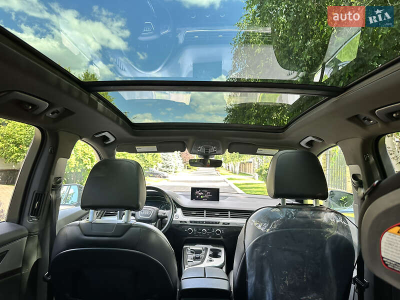 Позашляховик / Кросовер Audi Q7 2018 в Києві
