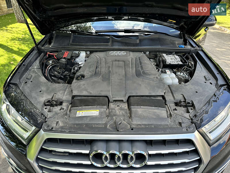 Позашляховик / Кросовер Audi Q7 2018 в Києві