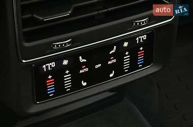 Позашляховик / Кросовер Audi Q7 2020 в 
