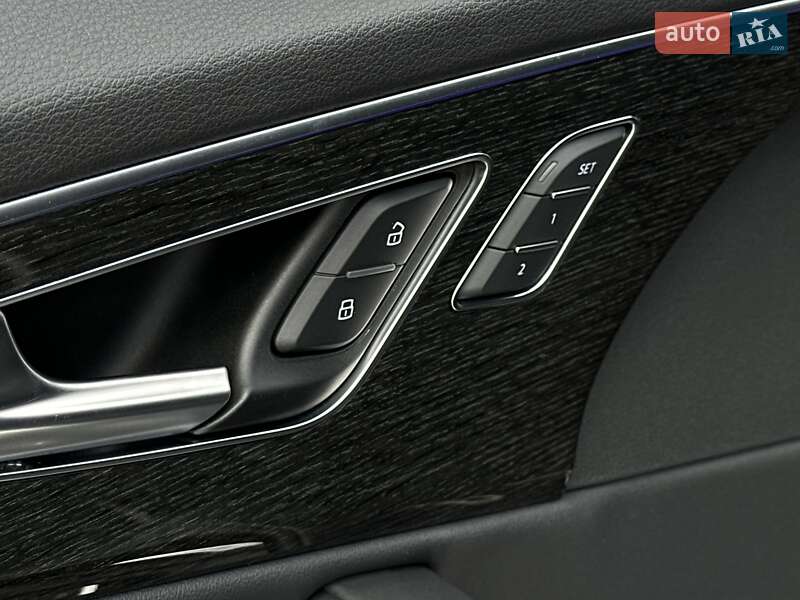 Позашляховик / Кросовер Audi Q7 2020 в Мукачевому
