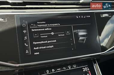 Позашляховик / Кросовер Audi Q7 2020 в 