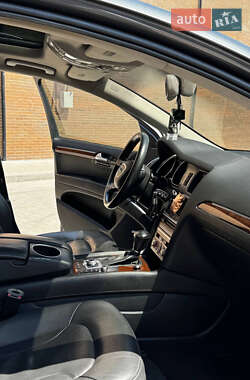 Внедорожник / Кроссовер Audi Q7 2012 в 