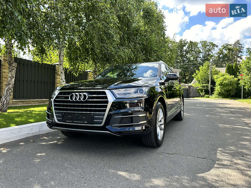 Позашляховик / Кросовер Audi Q7 2018 в Києві