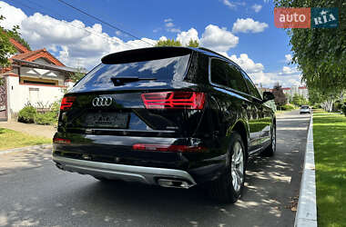 Внедорожник / Кроссовер Audi Q7 2018 в 