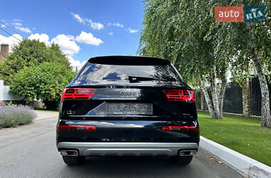 Внедорожник / Кроссовер Audi Q7 2018 в 