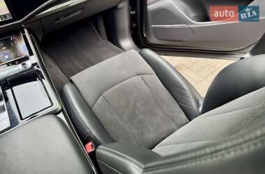 Позашляховик / Кросовер Audi Q7 2021 в 