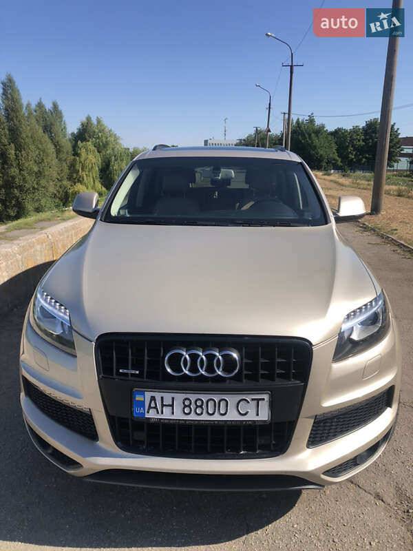Позашляховик / Кросовер Audi Q7 2013 в Павлограді