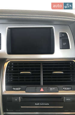 Внедорожник / Кроссовер Audi Q7 2013 в 