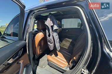 Позашляховик / Кросовер Audi Q7 2017 в 