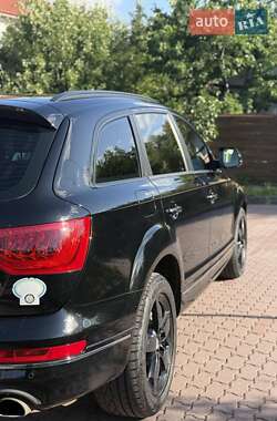 Внедорожник / Кроссовер Audi Q7 2015 в 
