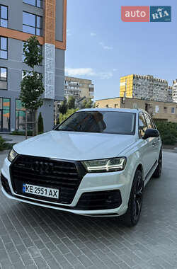 Внедорожник / Кроссовер Audi Q7 2016 в Днепре