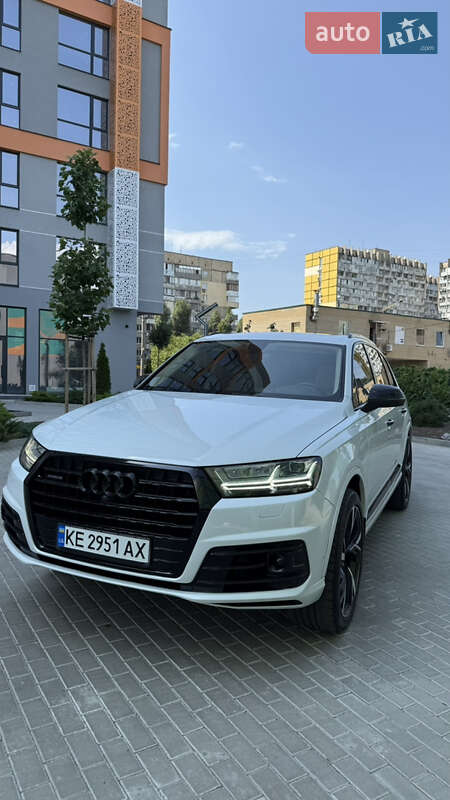 Audi Q7 2016