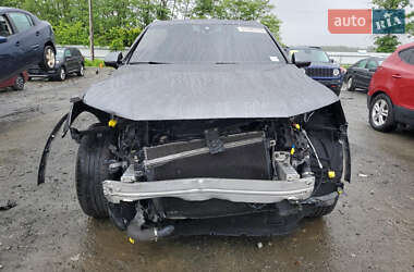 Позашляховик / Кросовер Audi Q7 2021 в 