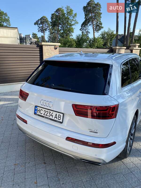 Позашляховик / Кросовер Audi Q7 2018 в Львові