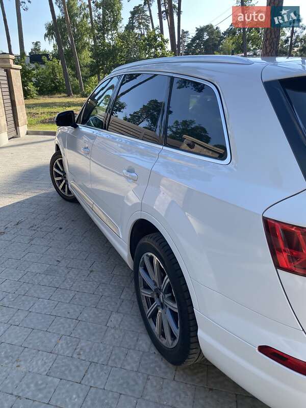 Позашляховик / Кросовер Audi Q7 2018 в Львові