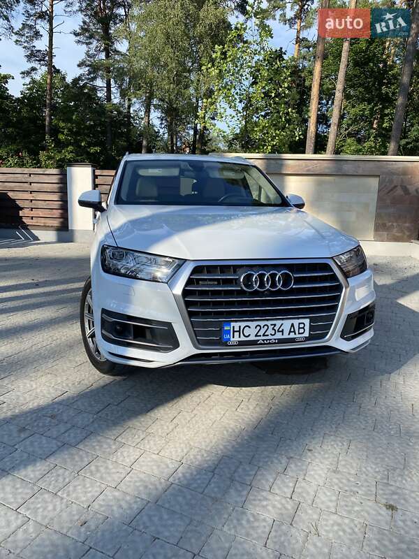 Позашляховик / Кросовер Audi Q7 2018 в Львові