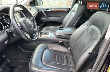 Позашляховик / Кросовер Audi Q7 2010 в 