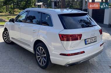Внедорожник / Кроссовер Audi Q7 2018 в 
