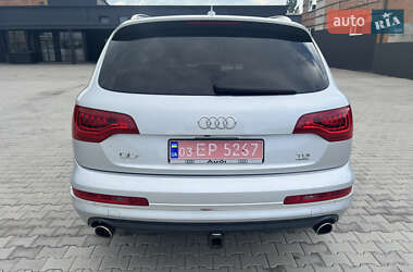 Позашляховик / Кросовер Audi Q7 2015 в 