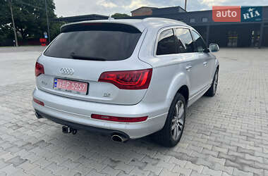 Позашляховик / Кросовер Audi Q7 2015 в 