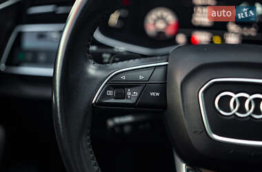 Позашляховик / Кросовер Audi Q7 2019 в 