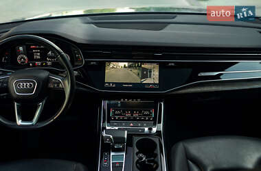 Позашляховик / Кросовер Audi Q7 2019 в 