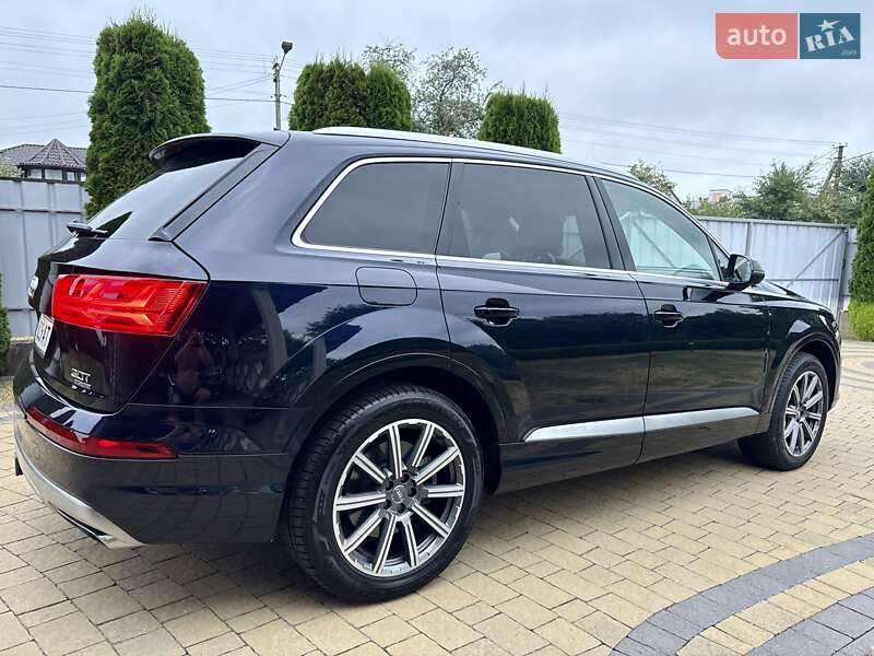 Позашляховик / Кросовер Audi Q7 2017 в Івано-Франківську