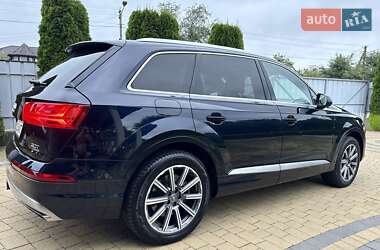 Внедорожник / Кроссовер Audi Q7 2017 в 