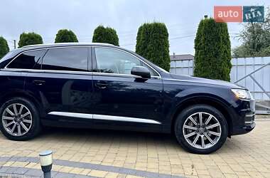 Внедорожник / Кроссовер Audi Q7 2017 в 