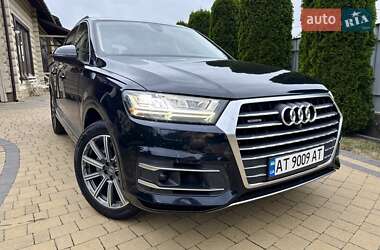 Внедорожник / Кроссовер Audi Q7 2017 в 