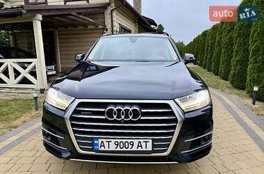 Внедорожник / Кроссовер Audi Q7 2017 в 