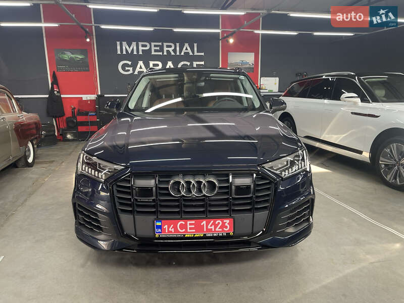 Внедорожник / Кроссовер Audi Q7 2023 в 
