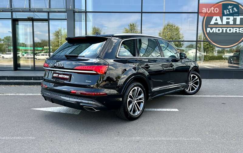 Позашляховик / Кросовер Audi Q7 2025 в Києві