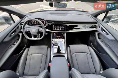 Позашляховик / Кросовер Audi Q7 2025 в 