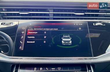 Позашляховик / Кросовер Audi Q7 2025 в 