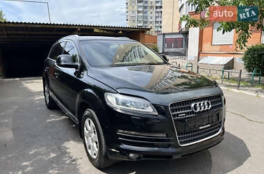 Позашляховик / Кросовер Audi Q7 2007 в 