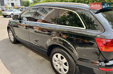 Позашляховик / Кросовер Audi Q7 2007 в 