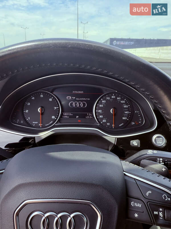 Позашляховик / Кросовер Audi Q7 2016 в Львові