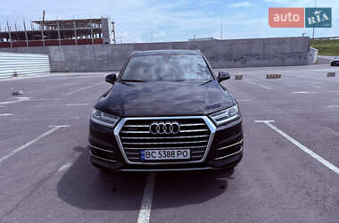 Позашляховик / Кросовер Audi Q7 2016 в 