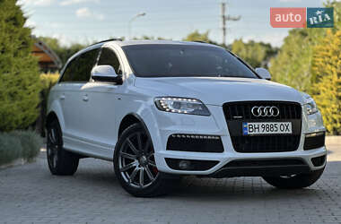 Позашляховик / Кросовер Audi Q7 2013 в 