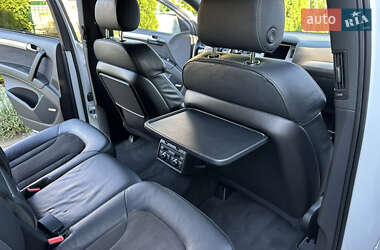 Позашляховик / Кросовер Audi Q7 2013 в 