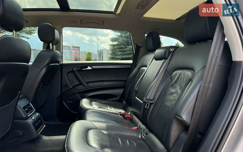 Позашляховик / Кросовер Audi Q7 2011 в Львові