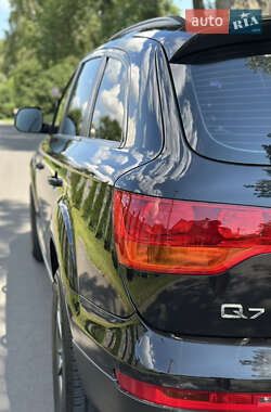 Внедорожник / Кроссовер Audi Q7 2007 в 