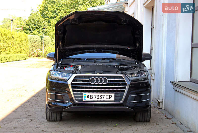 Позашляховик / Кросовер Audi Q7 2016 в Вінниці