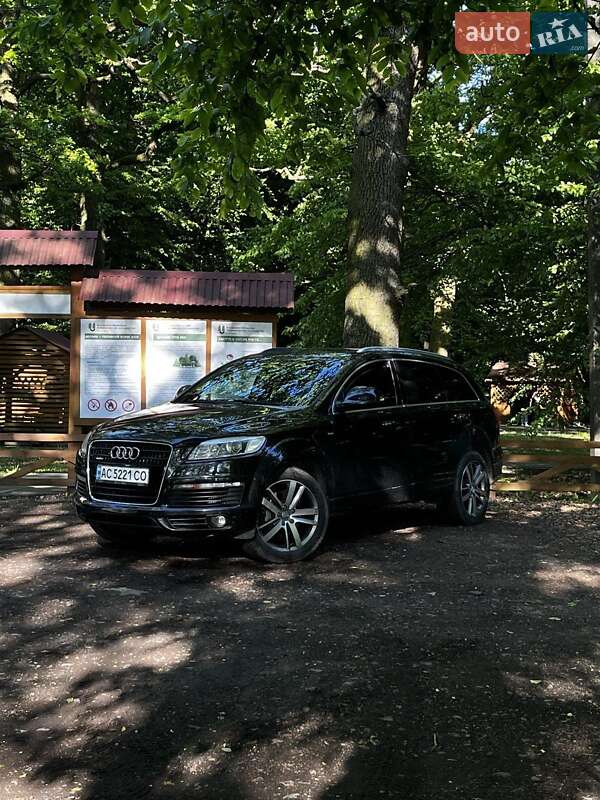 Внедорожник / Кроссовер Audi Q7 2008 в 